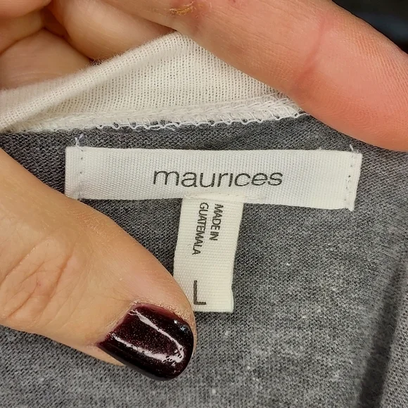 Maurices graphic tee tshirt scoop neck Namaste at home with my dog gray cream L - Picture 5 of 7